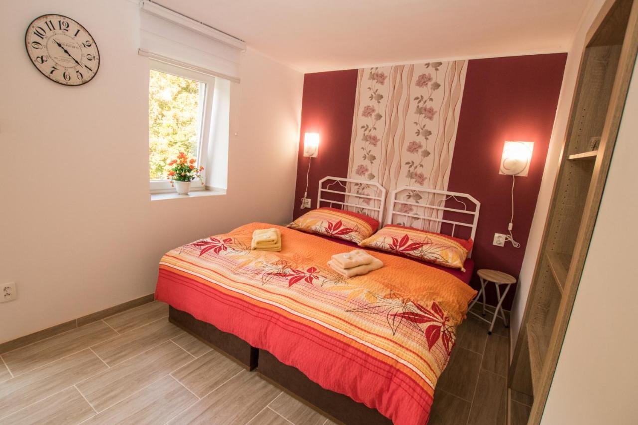 Apartment Blehovi Mala Velen ภายนอก รูปภาพ